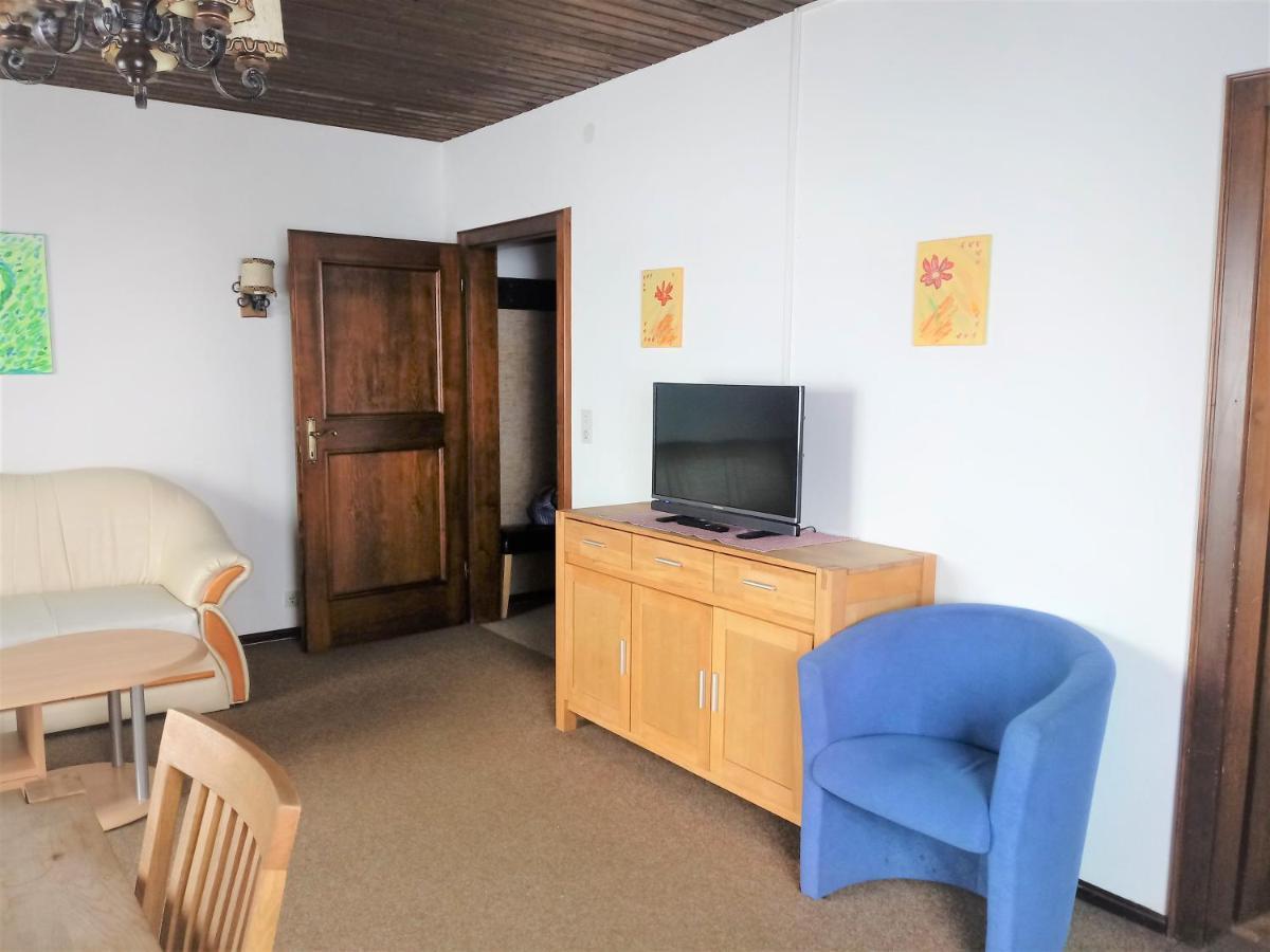 Almhaus Florian Apartment Трефен Екстериор снимка