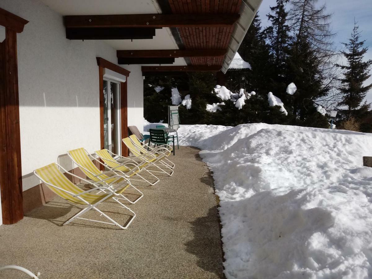 Almhaus Florian Apartment Трефен Екстериор снимка